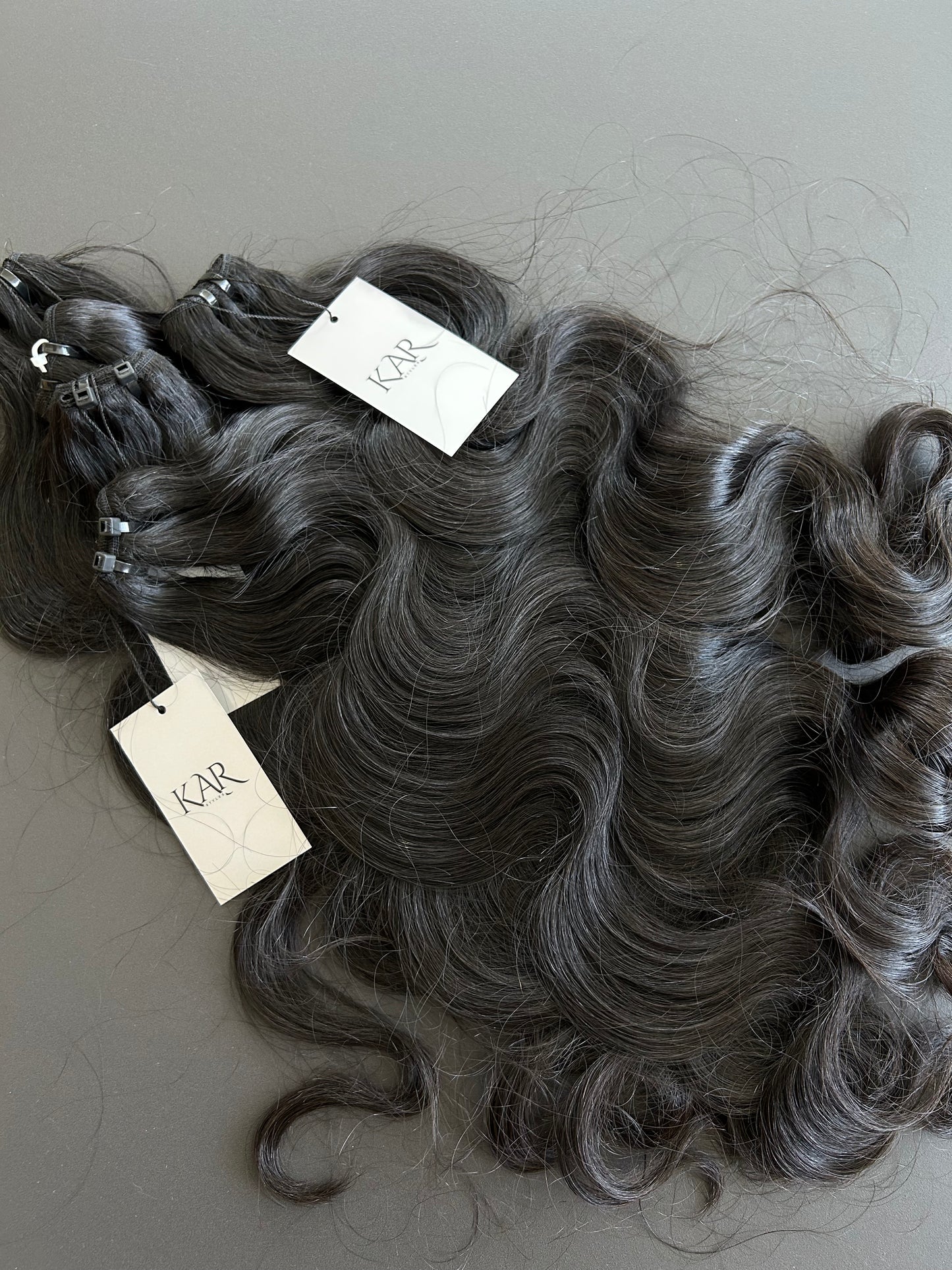 NATURAL WAVY HAIR